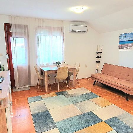 Centro Apartment Burgaz Dış mekan fotoğraf