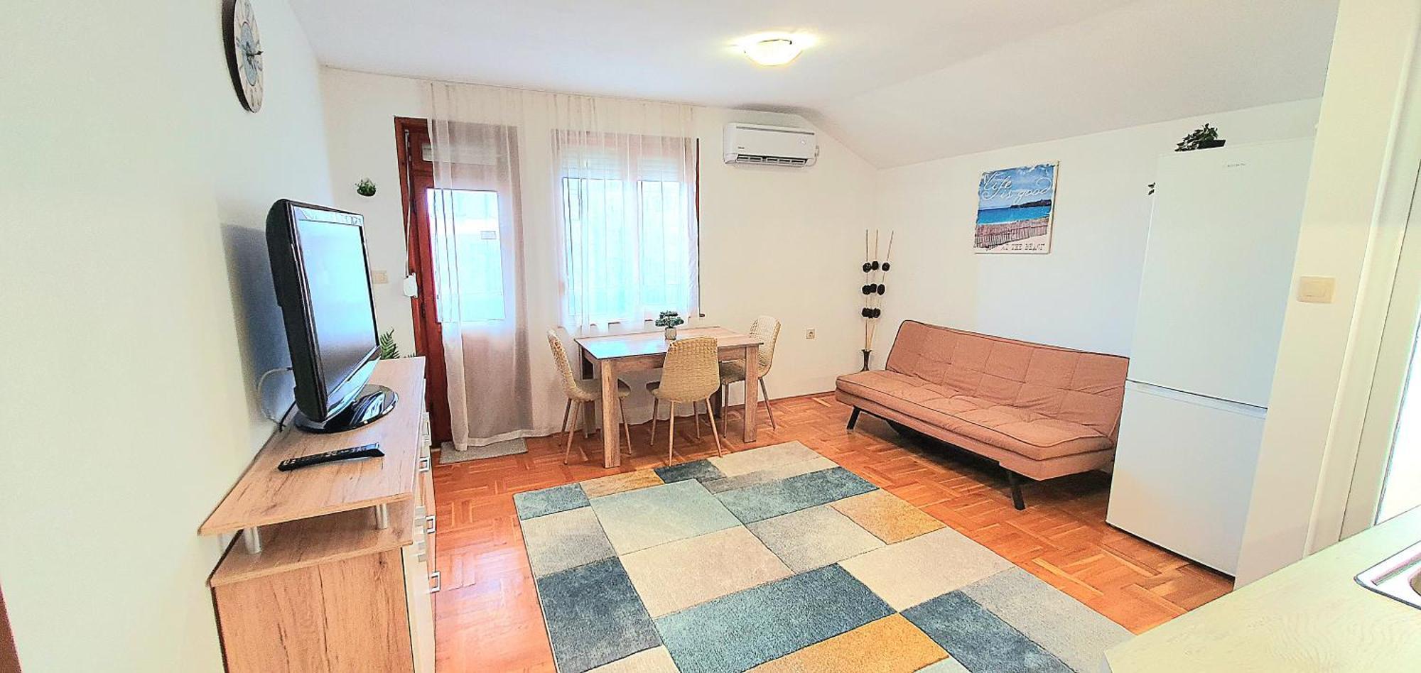 Centro Apartment Burgaz Dış mekan fotoğraf