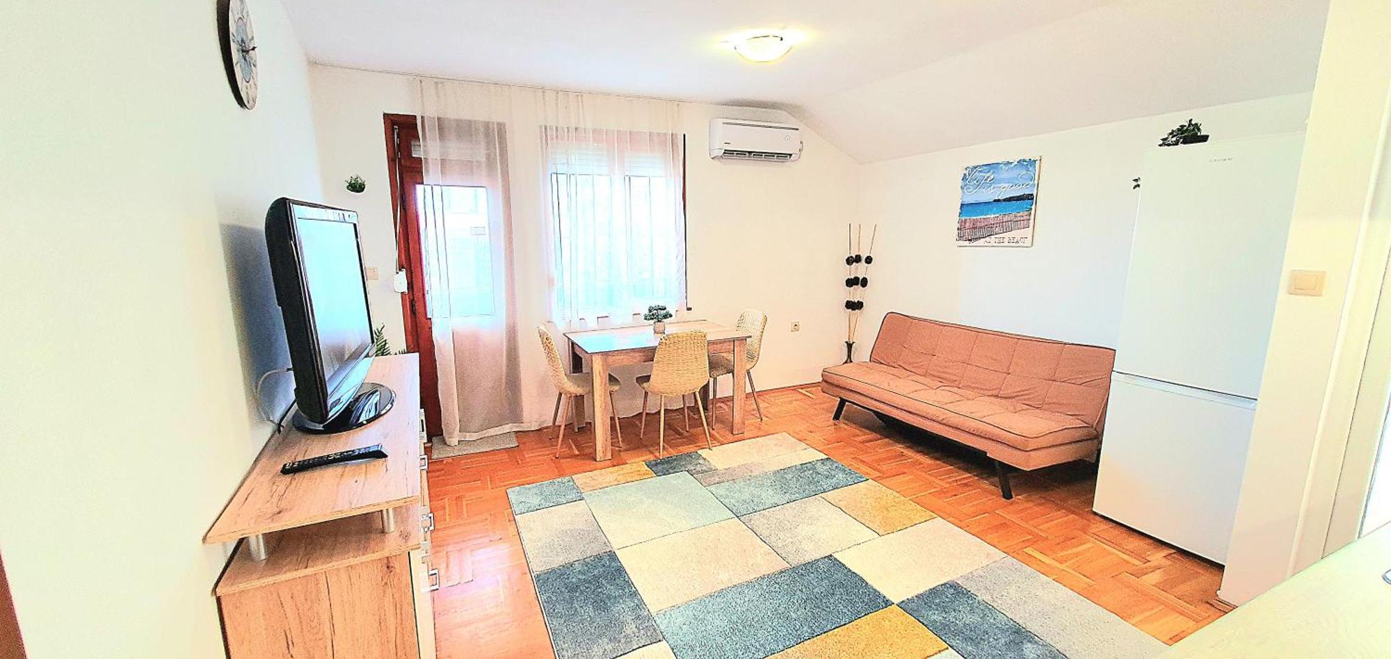 Centro Apartment Burgaz Dış mekan fotoğraf